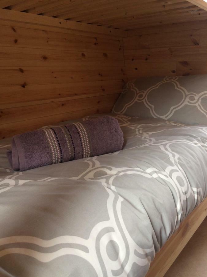 Coach Field Camp Hotel Kültér fotó